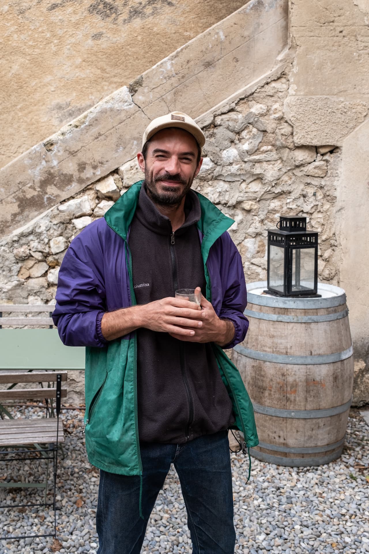 Un apiculteur peut cacher un vendangeur